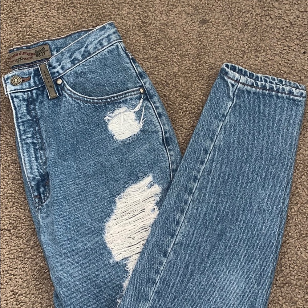High Waist Distressed Levi Denim